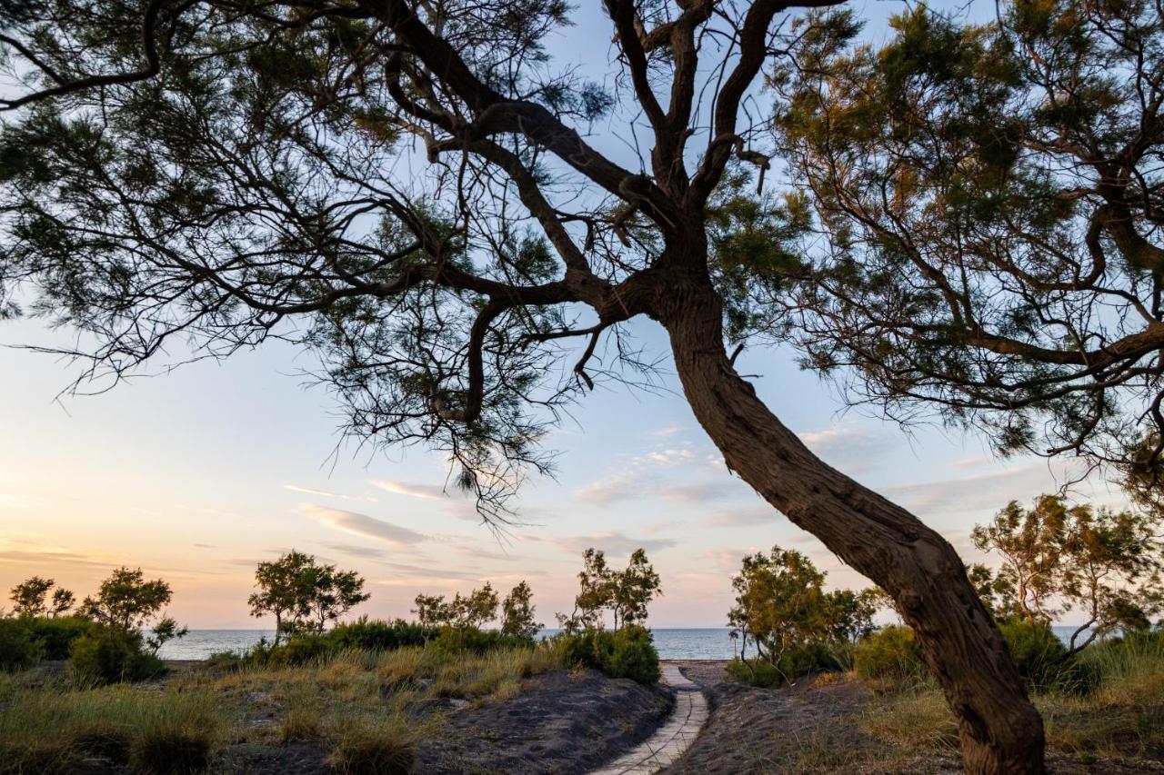 Scorpios Beach مونوليثوس المظهر الخارجي الصورة