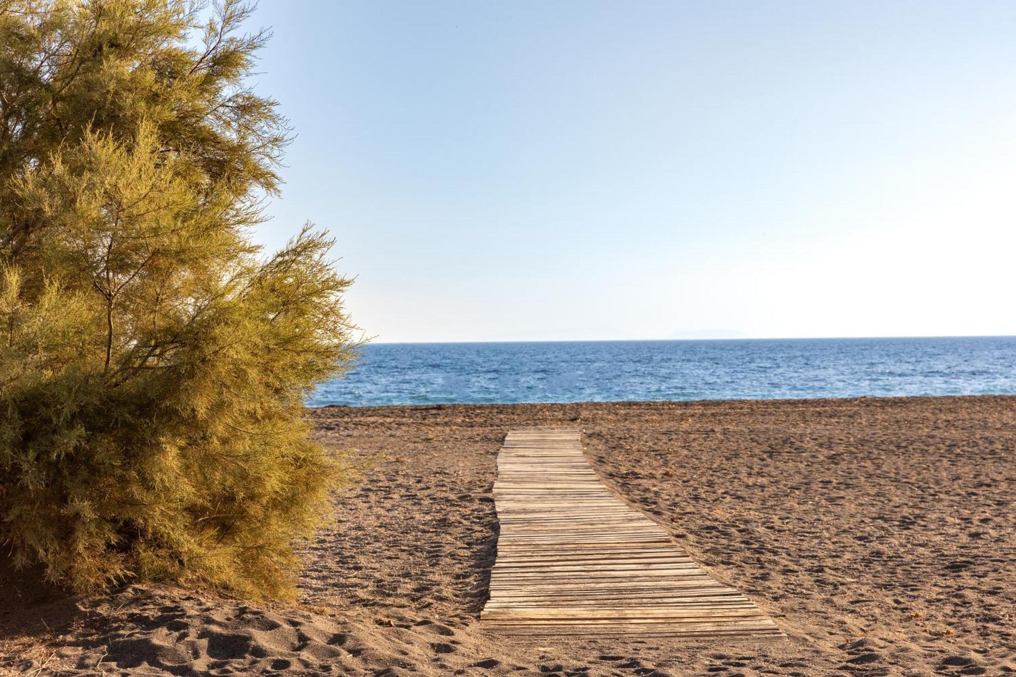 Scorpios Beach مونوليثوس المظهر الخارجي الصورة